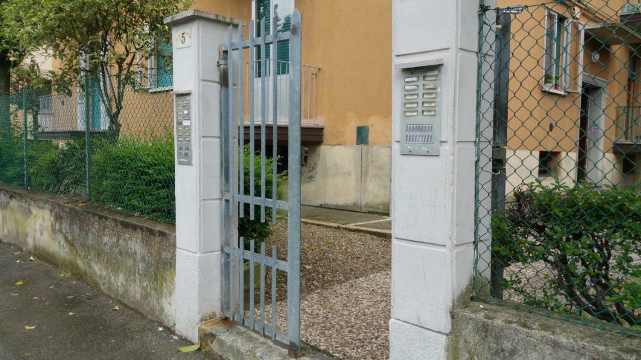 Aduepassidallafiera Bologna Eksteriør bilde